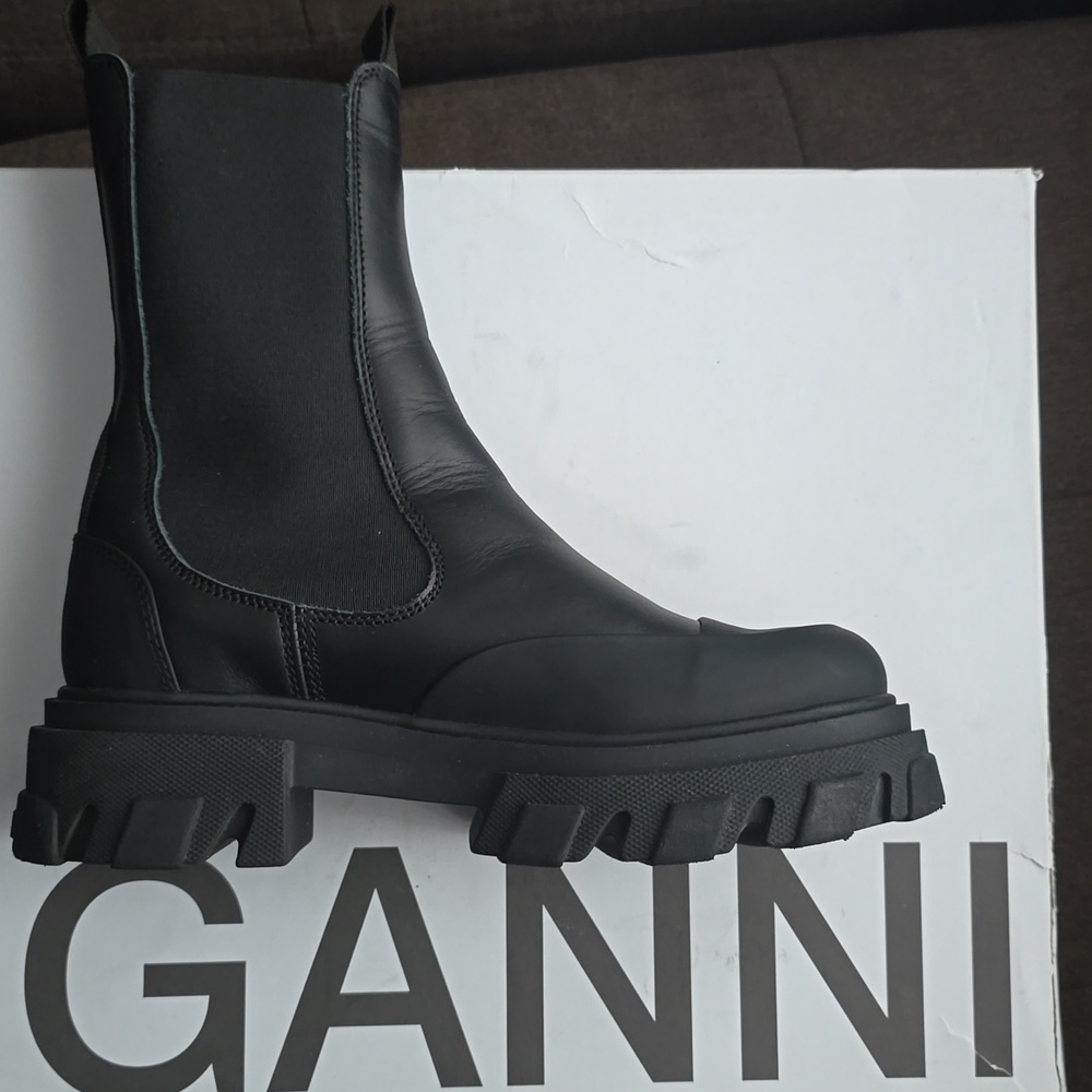 Ganni Black Combat Boots Chelsea All Leather!